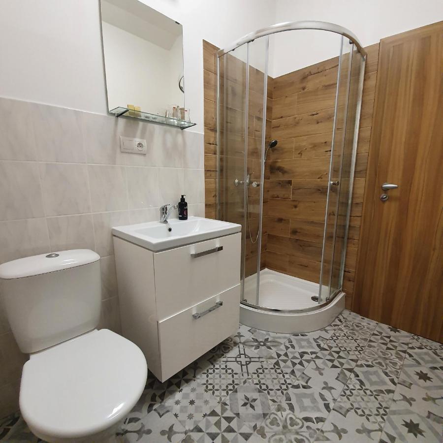 Red Deer Hotel Brezno Εξωτερικό φωτογραφία